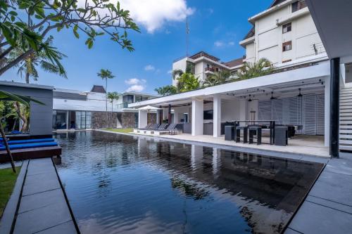 Villa Aqua Seminyak - Tap to explore photos