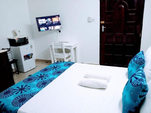 Bustani studio Apartment Nyali Room Type - Queen Studio