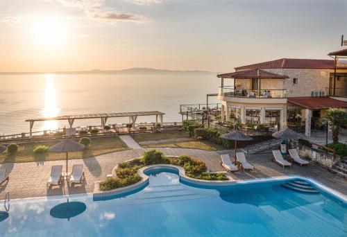 BLUE BAY HOTEL