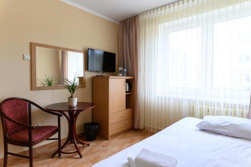 1 twin bed