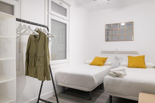 1893 apartment 180 m. from the Old Town, A/C, Bilbao (foto 2)