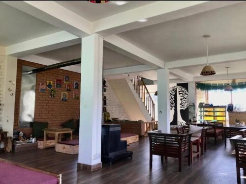 Manzil cafe & Stay