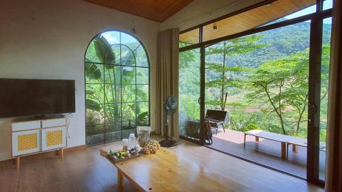Hanoi Mountain View 3BR Private Villa, Natural Spring Infinity Pool, Healing Nature Retreat, VNese C in Quoc Oai