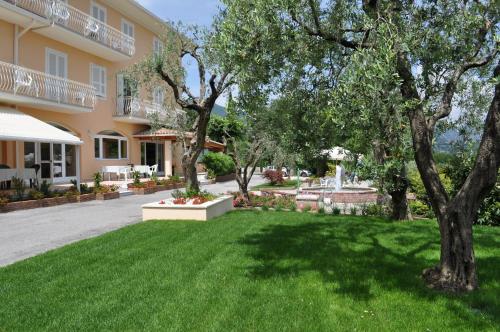 Hotel Panoramica - image 10