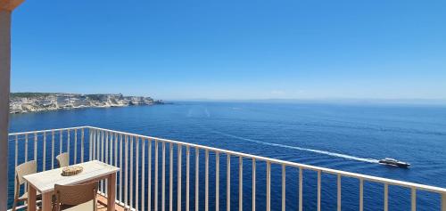 Carte postale sur la mer - Location saisonnière - Bonifacio