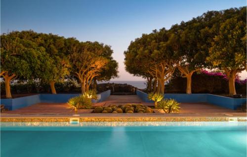 Amazing Home In Lanzarote With Outdoor Swimming Pool