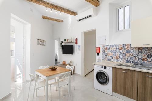 Modern, Cosy 1BD Home - Close to Valletta, Hamrun (photo 7)