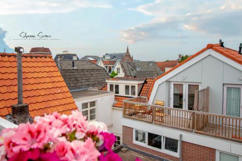 Utsikt, ApartHotel De Koning by Urban Home Stay in Binnenstad-West