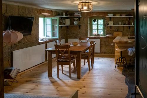 ENJOY Cozy Romance Hills Forest Gardens Views Sauna Whirlpool Bath in Jablonne V Podjestedi