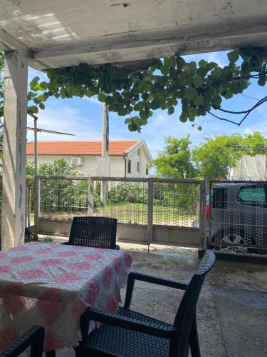 Victory Apartments in Sutomore