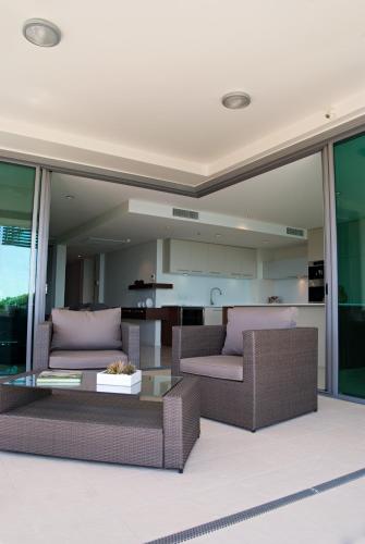 A Hotelcom One30 Esplanade Apartment Darwin Australia - 