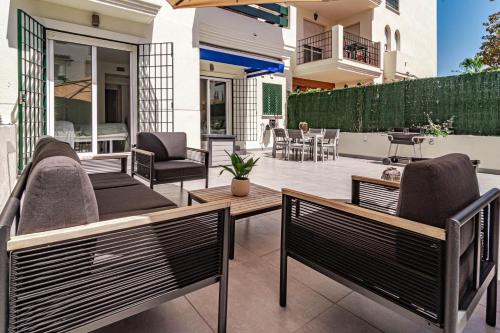 LCR1- Lovely ground floor apartment, Puerto Banus