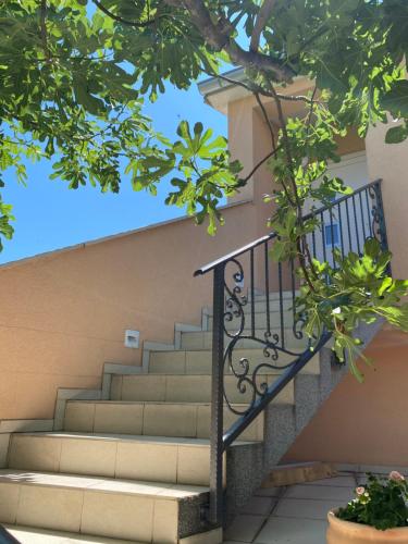 Guest House Lorenta near the beach