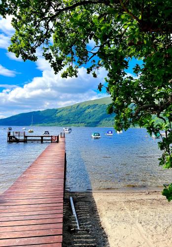 Cozy Cabin with Stunning Loch Lomond Views