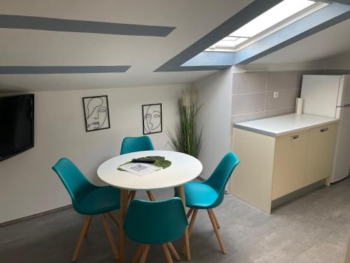  Apartmans and Rooms Madunic M, Pension in Split