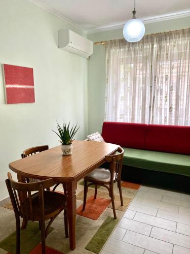 Your tidy & affordable base in Tiranë!, Tirana (photo 3)