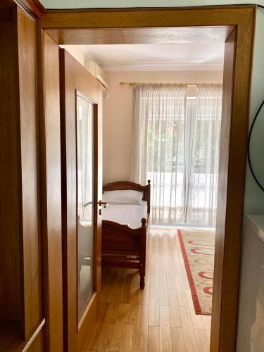 Your tidy & affordable base in Tiranë!, Tirana (photo 7)