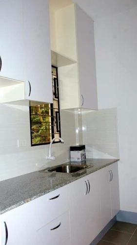 Kitchen, CAP Apartments in Talibon