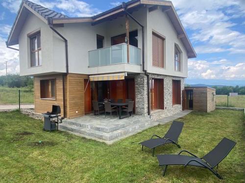 Villa Serge in Pirin Hills - Accommodation - Razlog