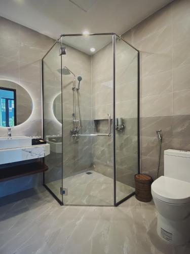 Bathroom, PLEIKU HIGHLANDS BOUTIQUE HOTEL in Pleiku