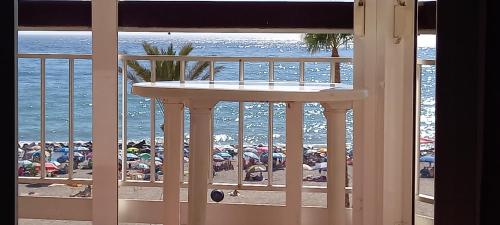 APARTAMENTO PRIMERA LÍNEA DE PLAYA