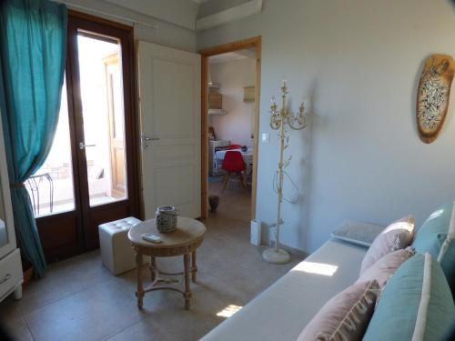  Gratsias Luxury Apartments Naxos in Stelida