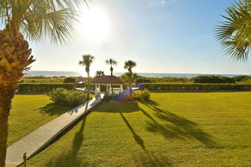 Lands End 8-201 Beach Front - Premier in St Pete Beach, USA