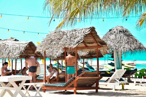 Golden Beach Cottages