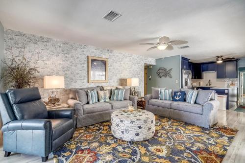 Manatee Home - image 21