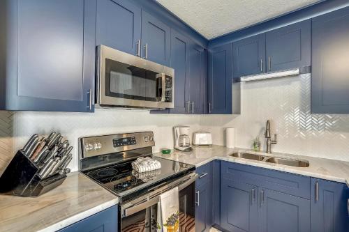 Manatee Home - image 29