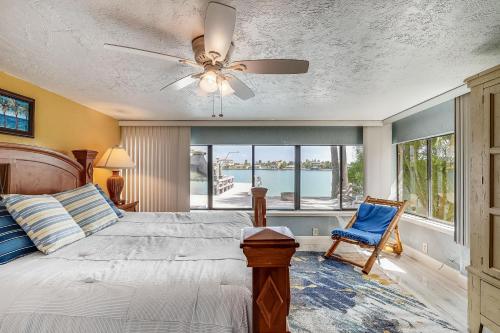 Manatee Home - image 31