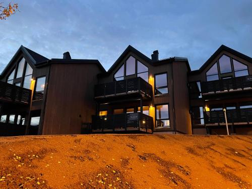 Skaidi Logde- 3 bedroom near salomon river and golf course in 汉默菲斯特