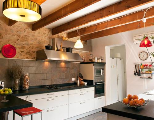 廚房, 拉爾代塔娜鄉村民宿 (La Llar D'aitana) in 阿爾科萊哈