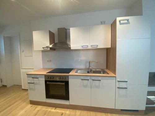 廚房, Apartment S&A in 霍爾茨基興