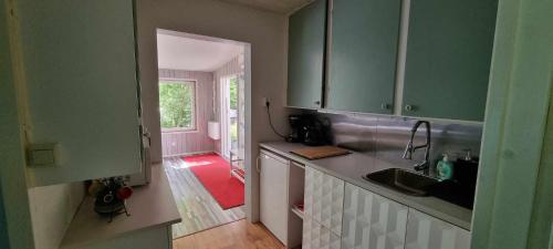 2 bedrooms, 3 beds