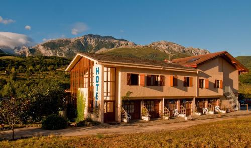 Hotel Torrecerredo, Arenas de Cabrales bei Tama