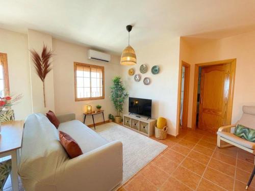 B&B Canillas de Aceituno - Modern, bright and comfortable apartment with shared roof terrace - Bed and Breakfast Canillas de Aceituno