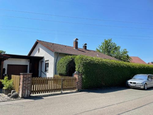 Bungalow in ruhiger Siedlung mit Terrasse und Stellplatz in Landshut, Deutschland