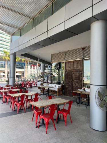 Luxury private sea view room in Al Raha Beach