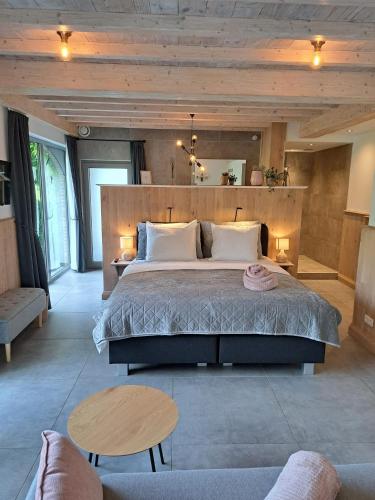 Domein Den Buiten Bed And Breakfast DnD in ซินต์-นิคลาส