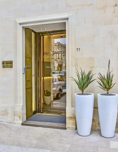  Santacroce Luxury Rooms, Pension in Lecce