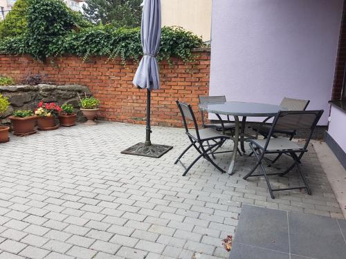 Family apartment with garden view, Братислава (фото 7)