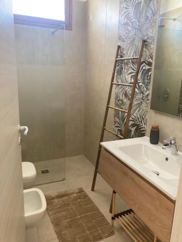2 bedrooms, 3 beds