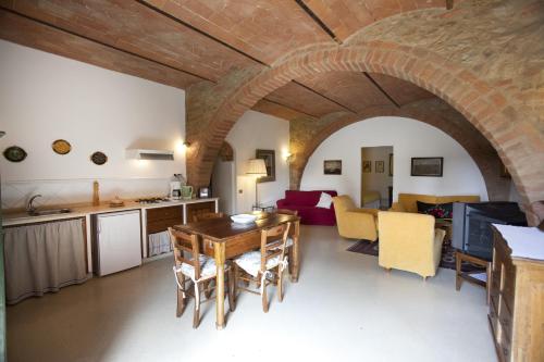 2 bedrooms, 2 beds