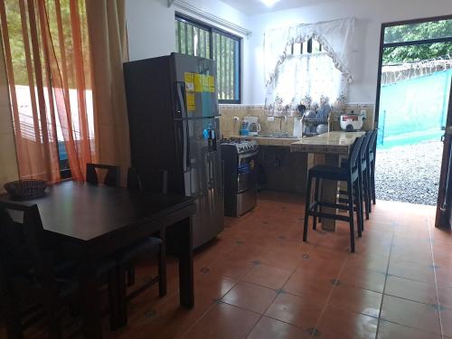 Casa Eli en Playa Manuel Antonio in Quepos