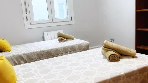 Céntrica y amplia Vivienda Turística con wifi, Бильбао