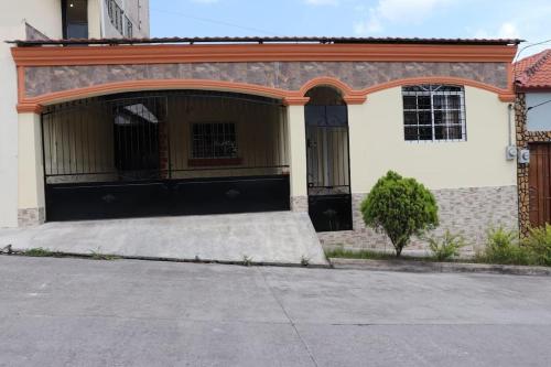 Céntrica Casa Completa