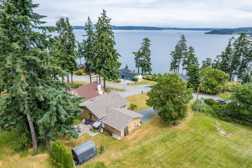 250 - Camano Vista Paradise - image 16