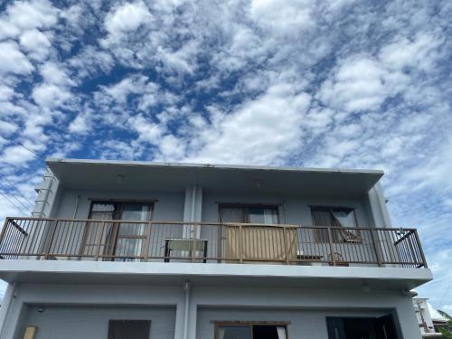 오키나와 본섬 Sun Sea GuestHouse 3성급 싱글룸 외관