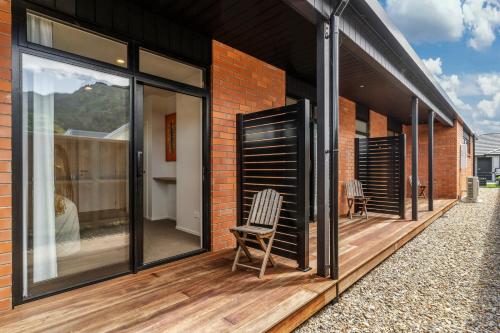 A szálláshely kívülről, Custom designed holiday home, next to Cycleway. in Te Aroha